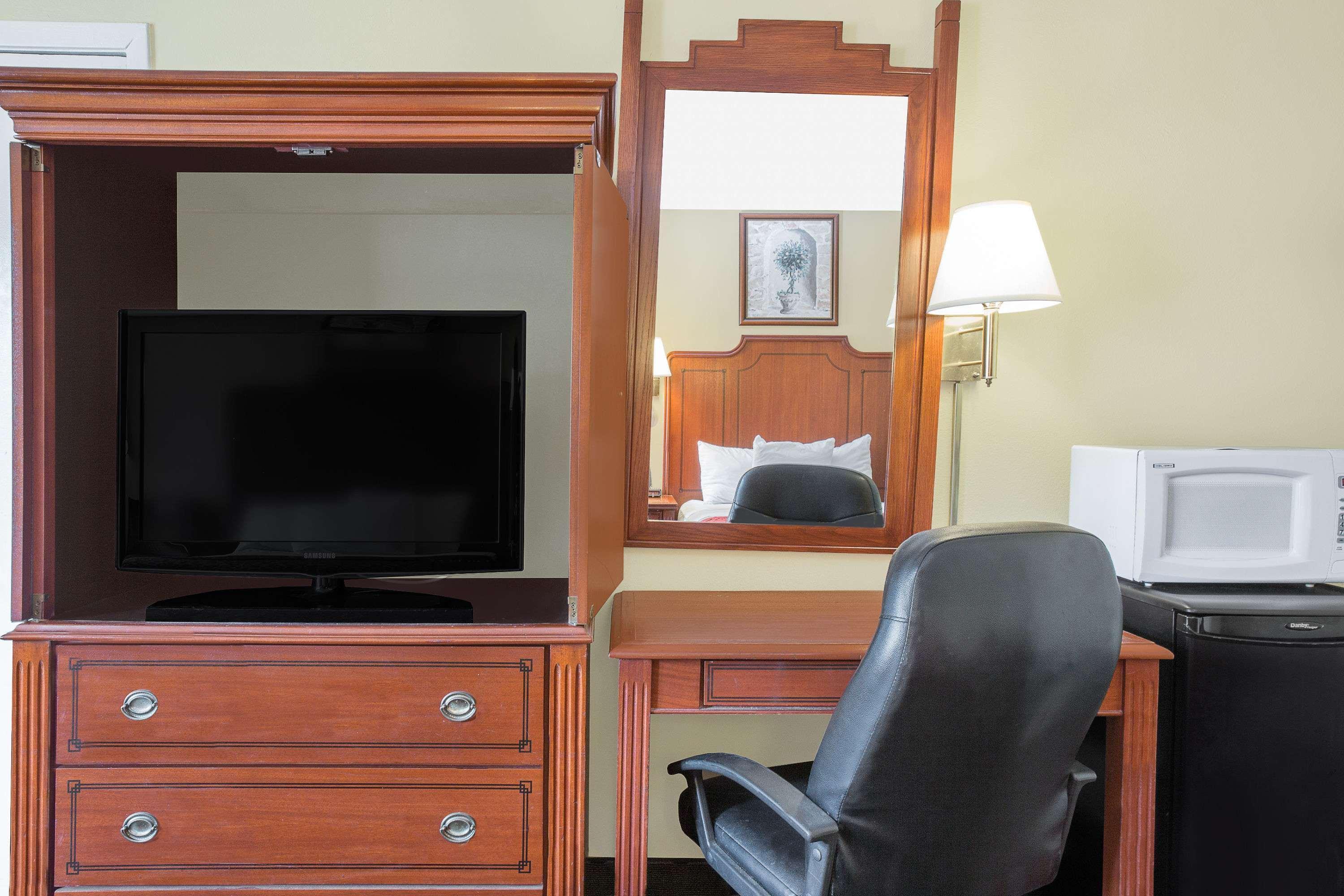 Meridian Inn Hotel Ngoại thất bức ảnh