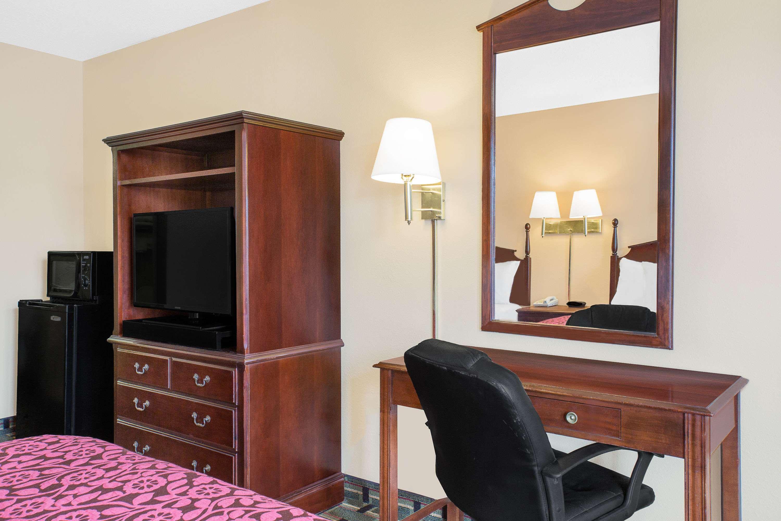 Meridian Inn Hotel Ngoại thất bức ảnh